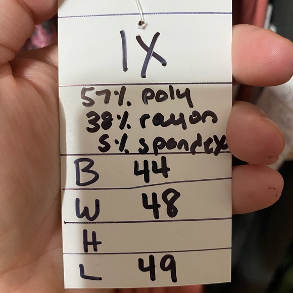 692 ❤️ Ash Gray Plus Size Sleeveless Tiered Midi Dress - Picture 4 of 6